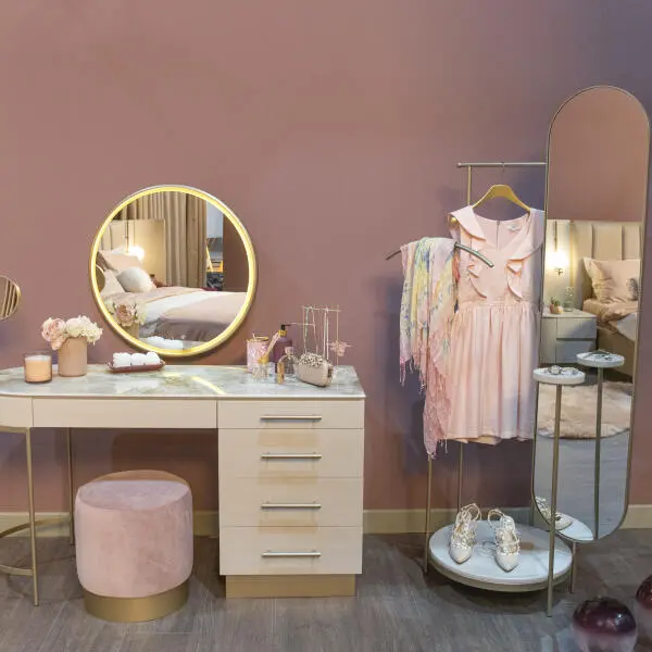 Blush Dresser (With Mirror)