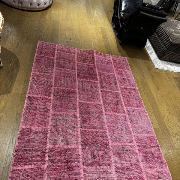 Crimson Bloom Patchwork Rug – Handmade Fuchsia Toned Carpet