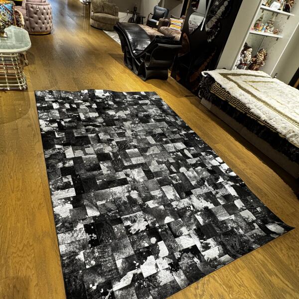 Luxury Black & Silver Cowhide Rug