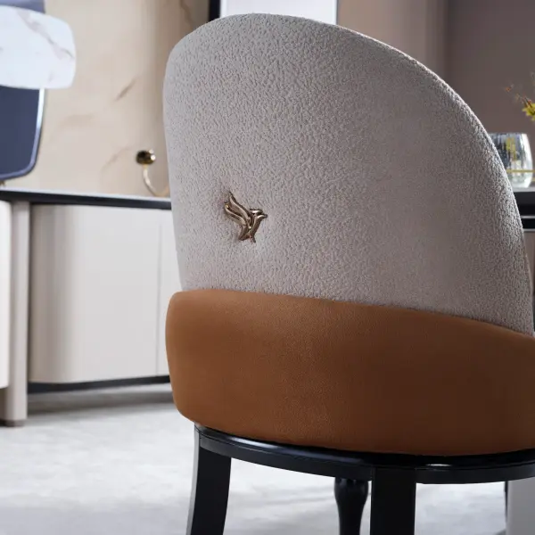 Vayonce Dining Collection