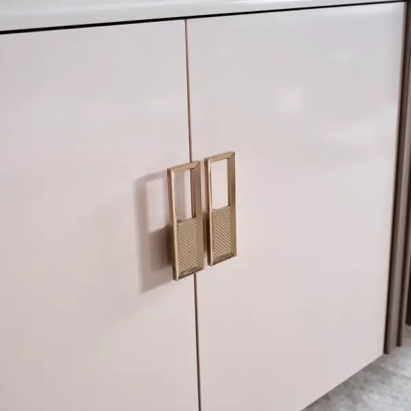 Nirvana Console (With Mirror)