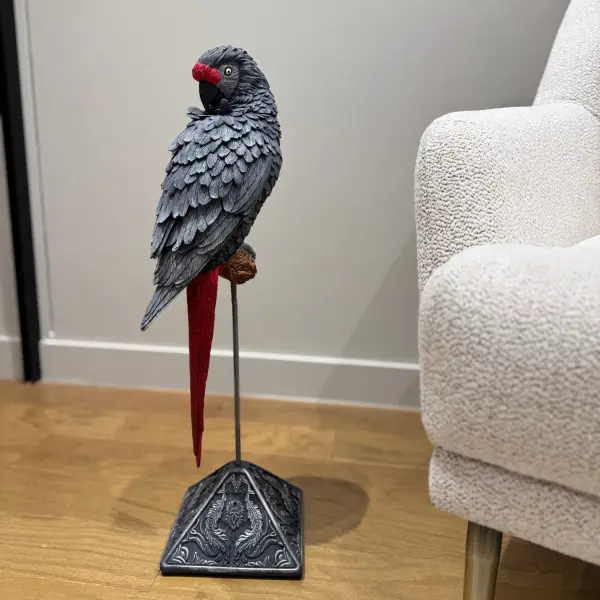 Elegant Parrot Statues with Handmade Details – Decorative Sculpture Set for Home or Office