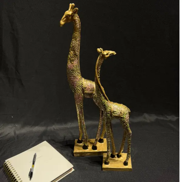Giraffe Set – Elegant Decorative Sculpture Duo