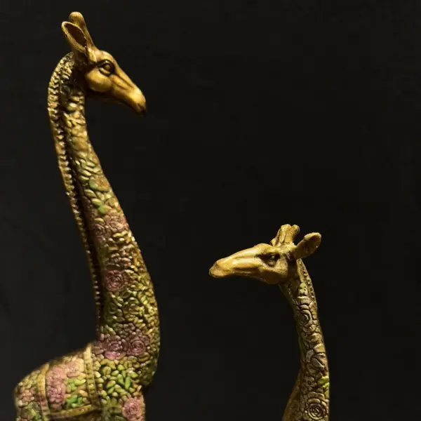 Giraffe Set – Elegant Decorative Sculpture Duo
