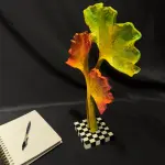 Autumn Leaves Sculpture – Decorative Fall-Inspired Design with Checkered Base
