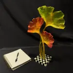 Autumn Leaves Sculpture – Decorative Fall-Inspired Design with Checkered Base