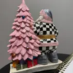 Ferozzi Pink Christmas Santa & Tree Figurine – Handcrafted Festive Holiday Decoration with Gift Box & Puppy