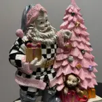 Ferozzi Pink Christmas Santa & Tree Figurine – Handcrafted Festive Holiday Decoration with Gift Box & Puppy