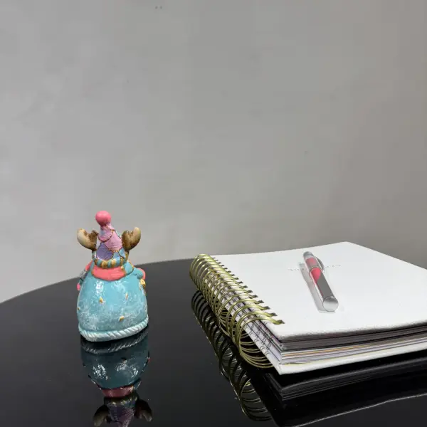 Traditional Santa Claus Figurine - Statues (Handmade)