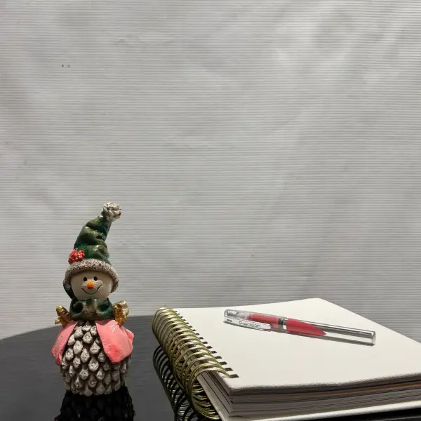 Pinecone Snowman Figurine - Statue (Handmade)