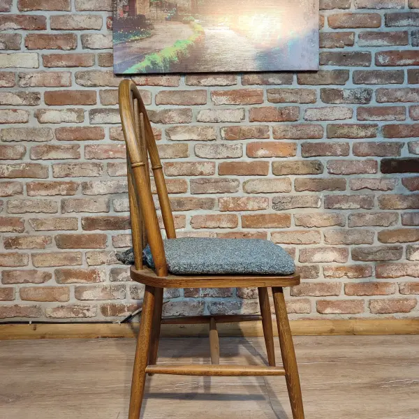Walnut American Dark chair