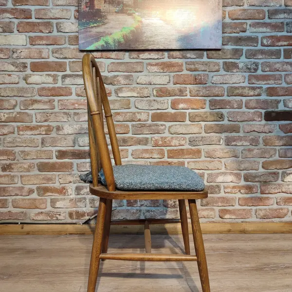 Walnut American Dark chair