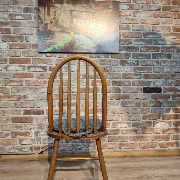 Walnut American Dark chair