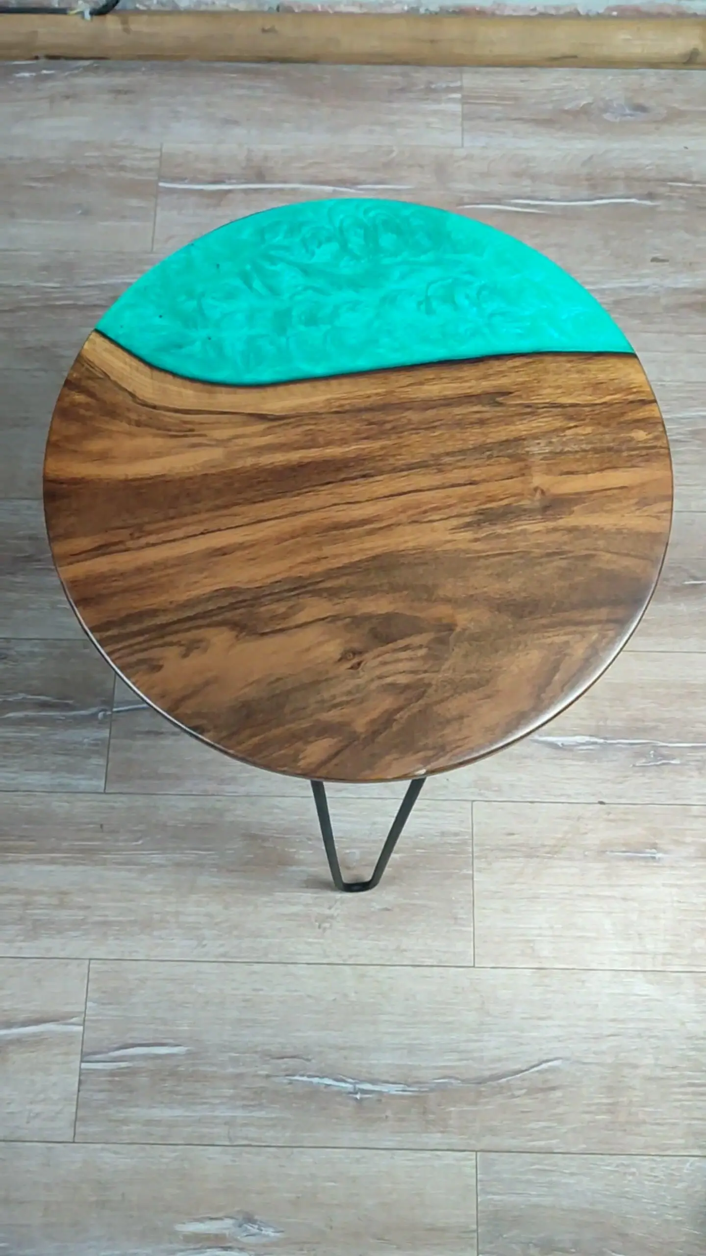 Walnut Accent Table with Black Metal Legs and Dark Green Epoxy Decorations