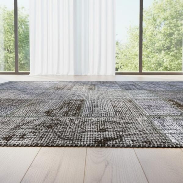Steel Harmony Patchwork Rug – Handmade Grey & Smoke Tones Carpet