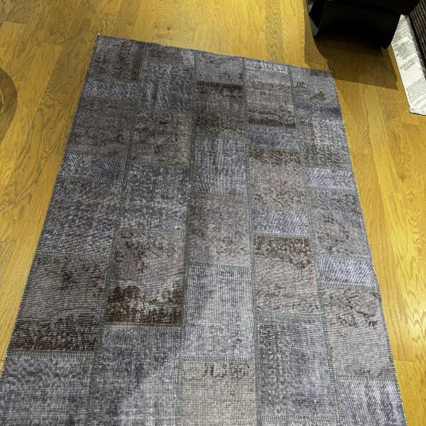 Steel Harmony Patchwork Rug – Handmade Grey & Smoke Tones Carpet