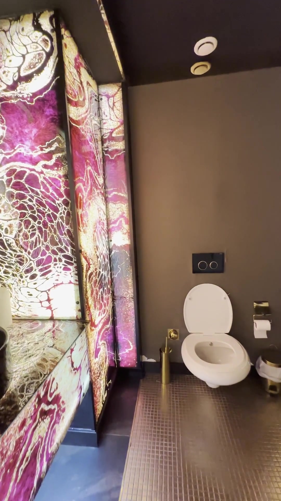 Retroom Modern Design Upgrade