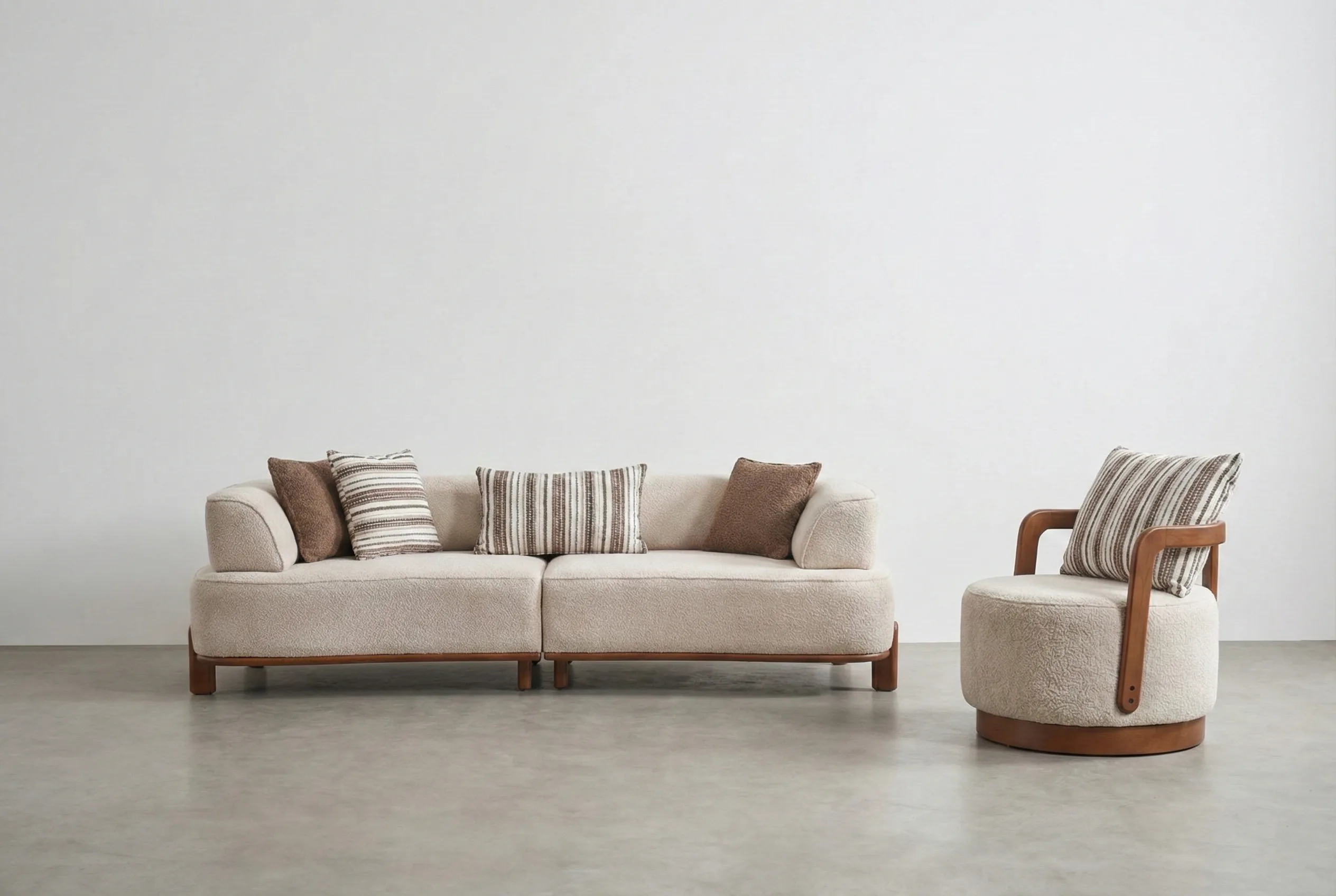 Augusta Pet Friendly Sofa – sofa detail view 10 | Ferozzi