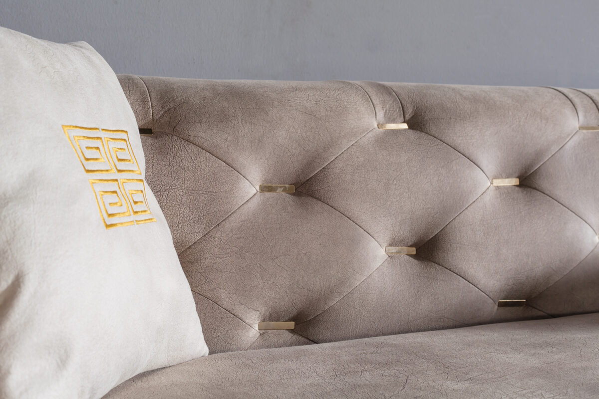 Columbus Sofa – sofa detail view 7 | Ferozzi