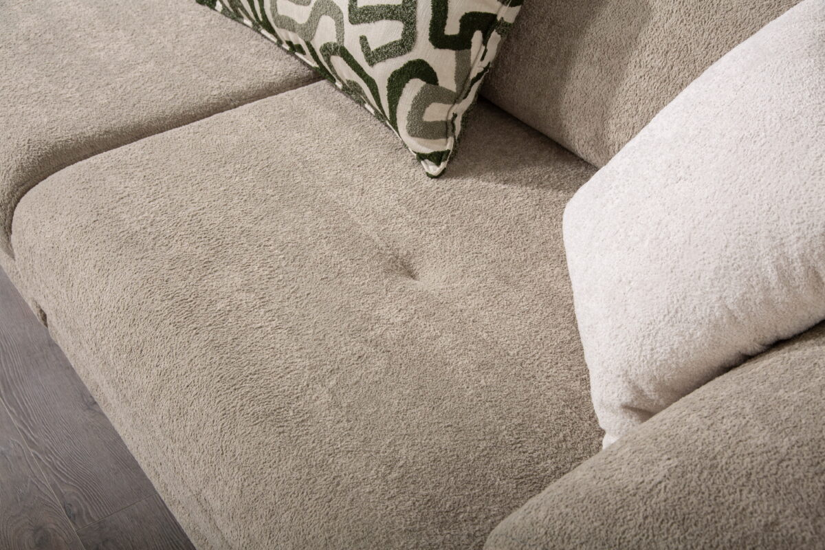 Gainesville Sofa – sofa detail view 8 | Ferozzi