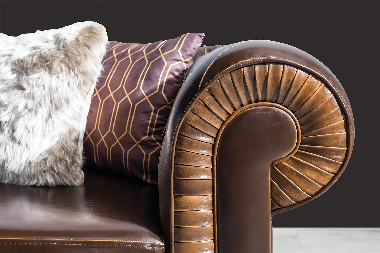 Macon Sofa – sofa detail view 10 | Ferozzi