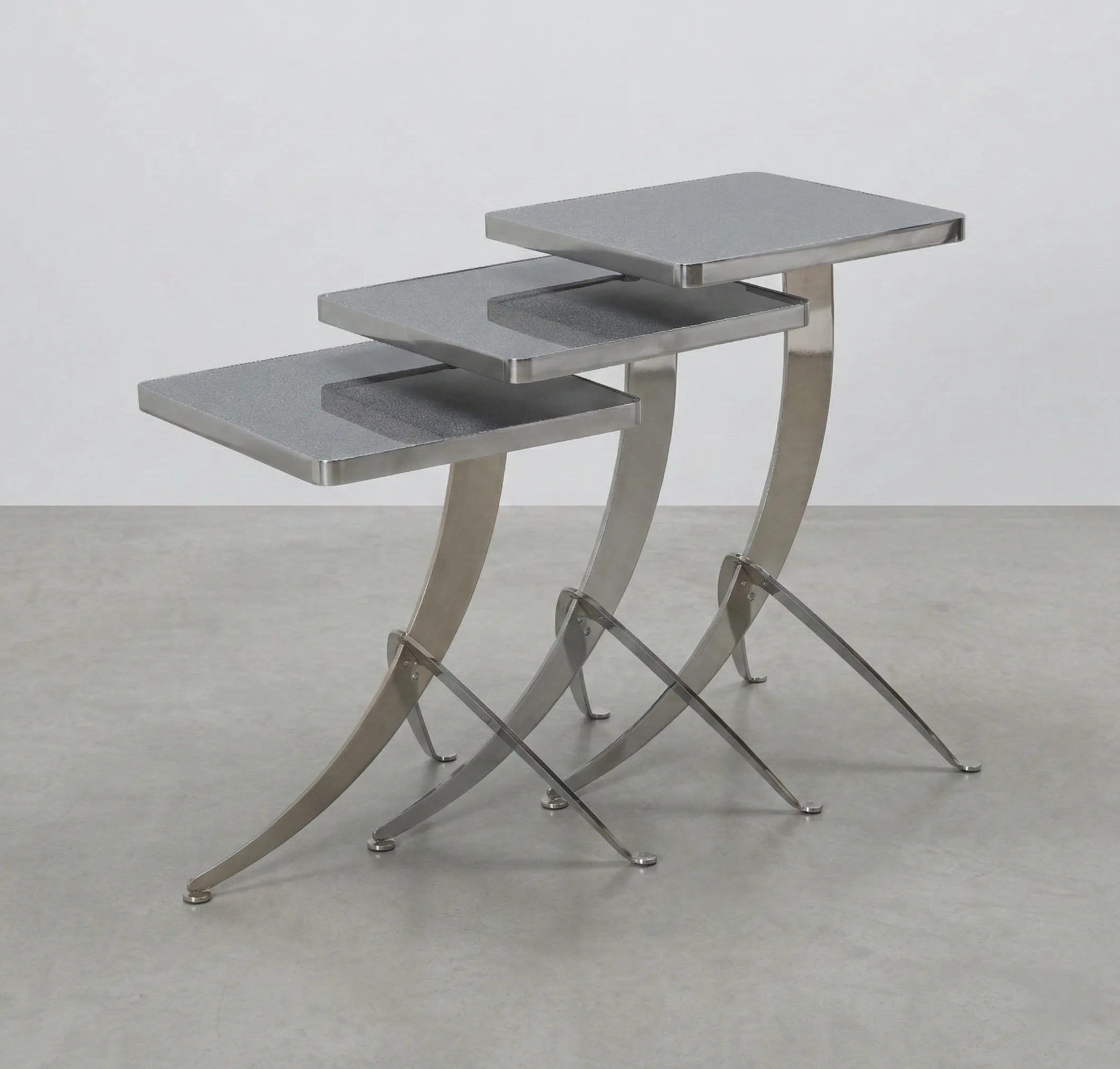 Palmetto Nesting Side Tables – side table detail view 3 | Ferozzi