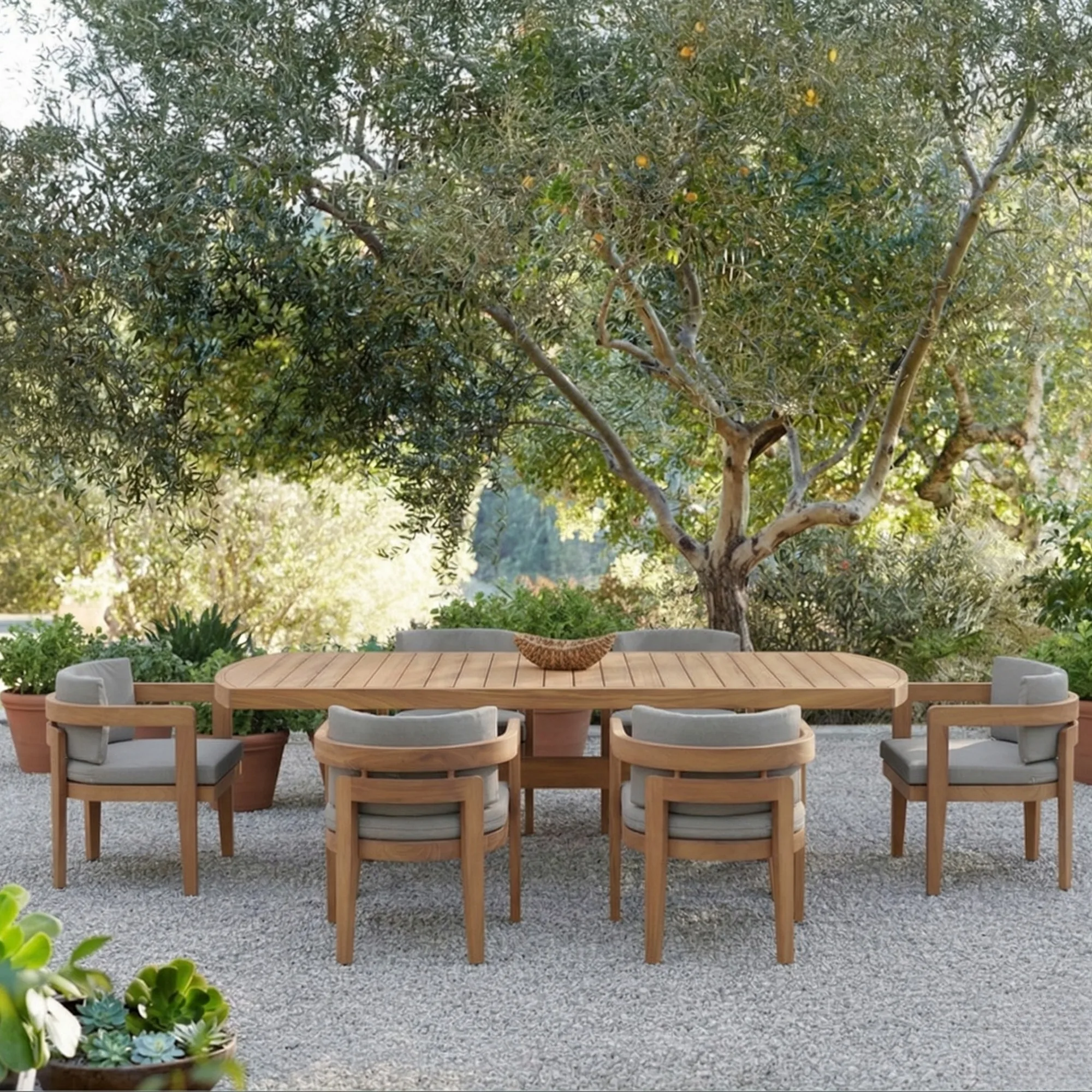 Austin Outdoor Dining Set – outdoor dining chair detail view 2 | Ferozzi