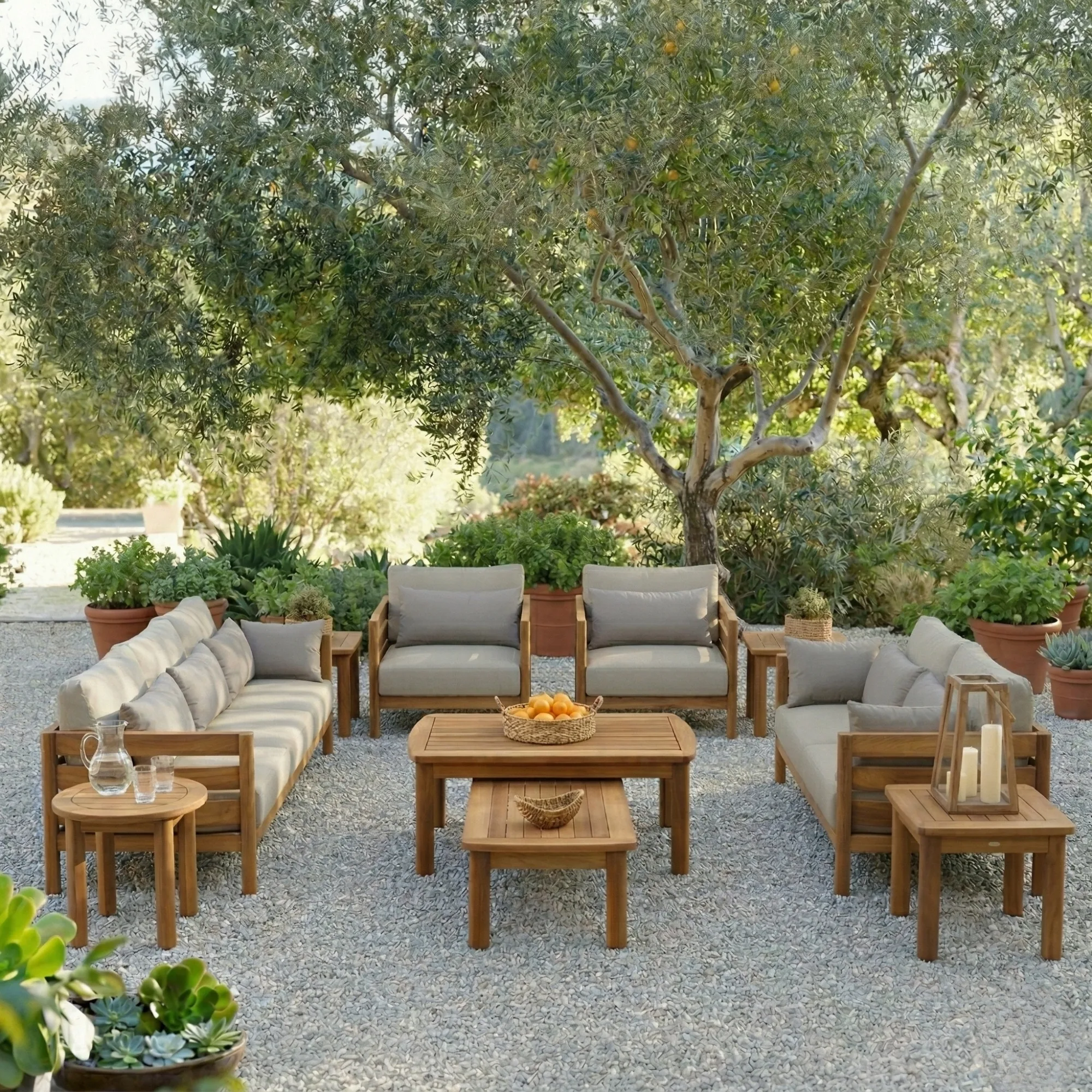 Gloster Outdoor Sofa Set – outdoor sofa detail view 2 | Ferozzi